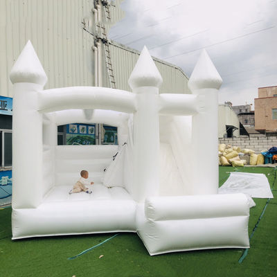 Commercial Combo White Bounce House avec équipement de divertissement gonflable
