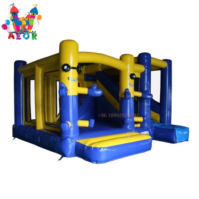 Minions pvc-doek op maat opblaasbaar kasteel opblaasbare glijbaan met blazer